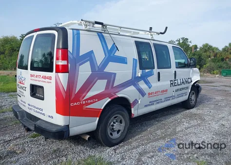 2019 Chevrolet Express 2500 Work Van z USA, uszkodzony, nr VIN 1GCWGAFP9K1366097